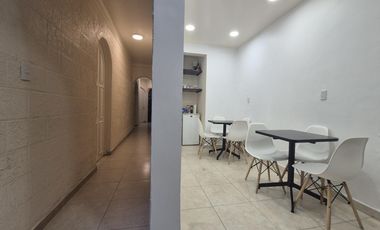 Excepcional Casa Habitación Adaptada para Oficinas en Venta