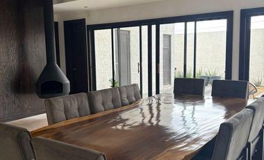 CASA EN VENTA EN CERRADA DE SIENNA CERCA DE LA CIUDAD INFANTIL