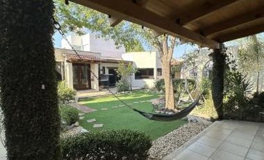 Casa en Lomas del Vergel