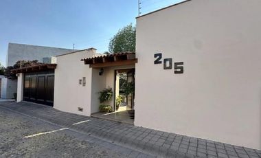 Casa en Lomas del Vergel