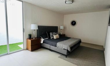 Departamento en Rancho Santa Mónica