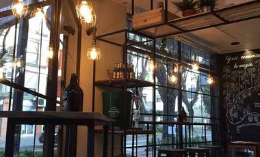 Local en  olivos