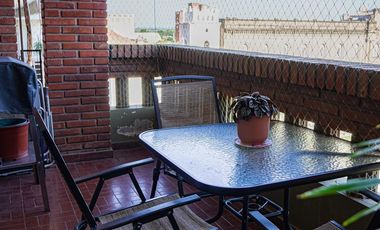 Departamento en venta. Frente a Plaza 25 de mayo