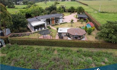 En Venta Hermosa Casa Campestre En Tenjo