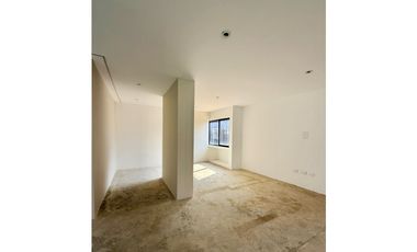 ARRIENDO OFICINA - ChicóNorte, 1 baño, 98mts, 4.8M + Admin