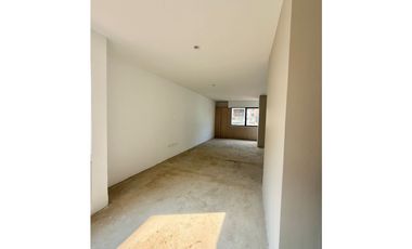 ARRIENDO OFICINA - ChicóNorte, 1 baño, 98mts, 4.8M + Admin