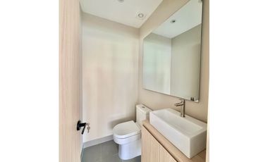 ARRIENDO OFICINA - ChicóNorte, 1 baño, 98mts, 4.8M + Admin