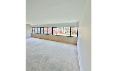 ARRIENDO OFICINA - ChicóNorte, 1 baño, 98mts, 4.8M + Admin