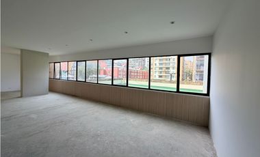 ARRIENDO OFICINA - ChicóNorte, 1 baño, 98mts, 4.8M + Admin
