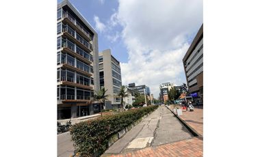 ARRIENDO OFICINA - ChicóNorte, 1 baño, 98mts, 4.8M + Admin