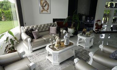 Casa campestre amoblada en arriendo sector Aeropuerto