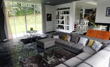 Casa campestre amoblada en arriendo sector Aeropuerto