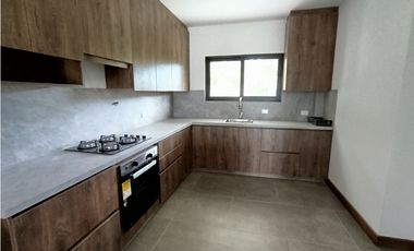 Arriendo finca nueva en parcelación en La Ceja
