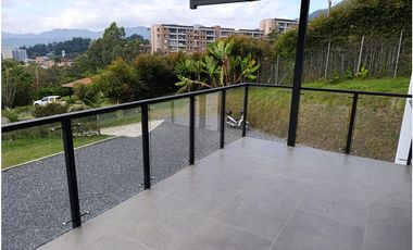Arriendo finca nueva en parcelación en La Ceja