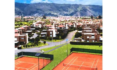 ARRIENDO CASA CLUB HOUSE PALO DE AGUA EN COTA.