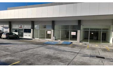 ALQUILER LOCAL EN PLAZA GALPAGOS - FRENTE A VILLA LUCRE