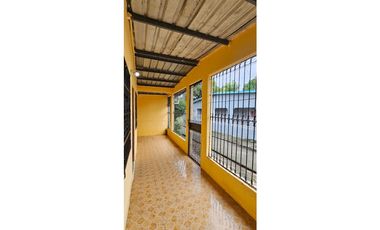 Se vende propiedad con 2 casas independientes // san miguelito YD