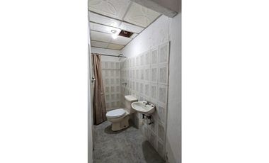 Se vende propiedad con 2 casas independientes // san miguelito YD