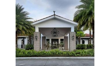 VENTA CASA QUINTAS DE VERSALLES