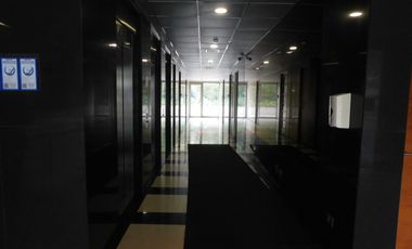 ARRIENDO OFICINA METRO MANUEL MONTT