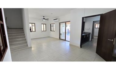 Casa en alquiler en Woodlands – Panamá Pacífico