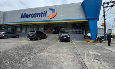Se alquila local comercial en Vía España (Parque Lefevre)