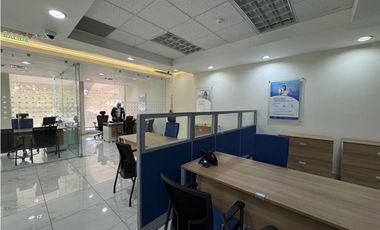 Se alquila local comercial en Vía España (Parque Lefevre)