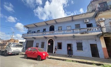 VENTA - EDIFICIO OPERATIVO - CALIDONIA