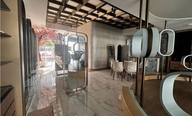 Alquiler de local comercial en Sunset Strip Mall – Planta baja