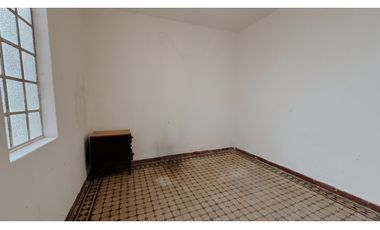 Venta Casa 2 dormis con cochera calle Alem a Reciclar