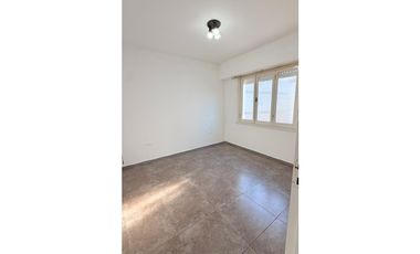 Departamento 3 amb. con balcón y cochera - Laprida y Dorrego