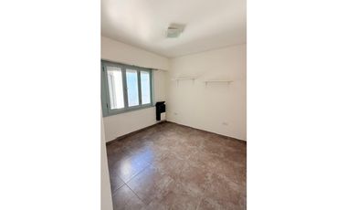 Departamento 3 amb. con balcón y cochera - Laprida y Dorrego