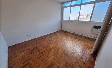 Oficina - Tres Privados - Moreno y San Luis