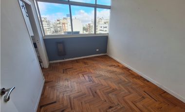 Oficina - Tres Privados - Moreno y San Luis