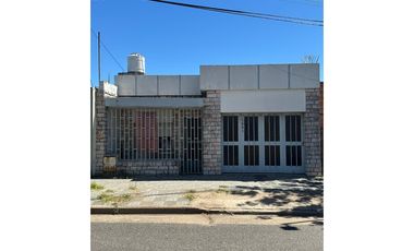 Oportunidad única! Casa a refaccionar ideal para inversión