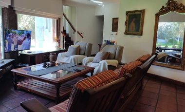 Casa en alquiler en Parque Leloir