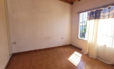 Departamento Tipo Casa en alquiler en Ezpeleta Oeste