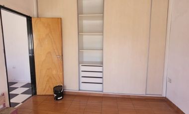 Departamento Tipo Casa en alquiler en Ezpeleta Oeste