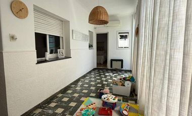 Casa en venta tres dormitorios c/ cochera en La Plata
