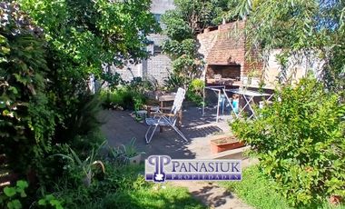 Casa en venta c/ cochera en 9 de Julio