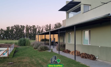 Casa en venta c/ cochera en Chacras De San Andrés