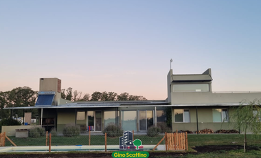 Casa en venta c/ cochera en Chacras De San Andrés