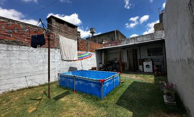 CASA 3 DORMITORIOS + MONOAMBIENTE + QUINCHO