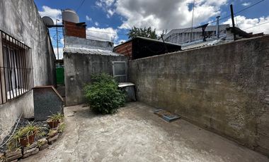 CASA 3 DORMITORIOS + MONOAMBIENTE + QUINCHO