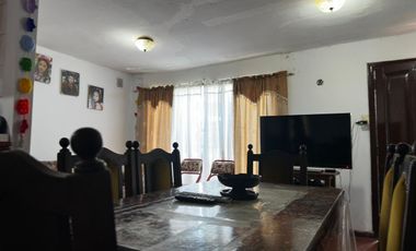 CASA 3 DORMITORIOS + MONOAMBIENTE + QUINCHO