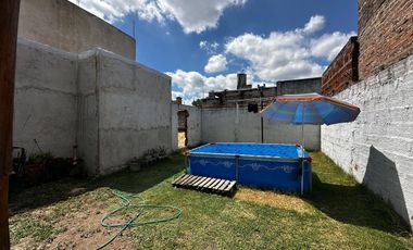 CASA 3 DORMITORIOS + MONOAMBIENTE + QUINCHO