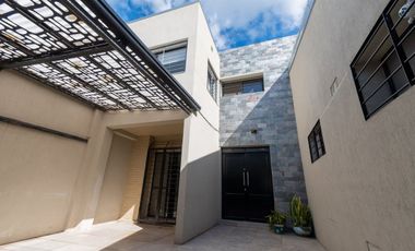 CASA DE CATEGORIA EN SANTO TOME
