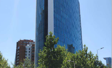 Local Comercial en Arriendo en Alonso de Córdova con Cerro El Plomo