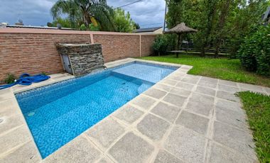 Casa en Caima, 2 dorm, quincho, pileta, bajada río