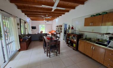 Casa en Caima, 2 dorm, quincho, pileta, bajada río
